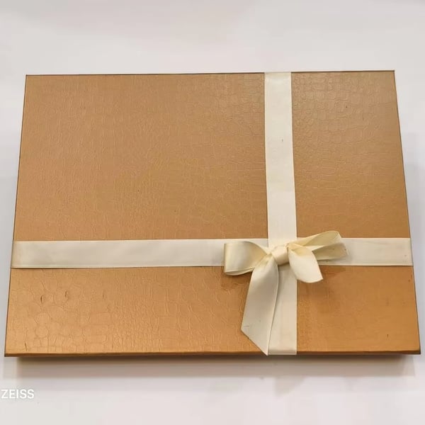 Luxury Book Shaped Rigid Box Custom Gift Packaging Foldable Magnetic Gift Box with Ribbon